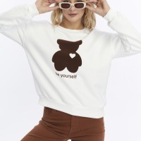 Kadife Be Yourself Desenli Ekru Yumuşak Dokulu Regular Fit Bisiklet Yaka Kadın Sweatshirt