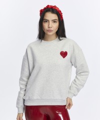 Kadife Kalp Desenli Gri Melanj Yumuşak Dokulu Regular Fit Bisiklet Yaka Kadın Sweatshirt Kadife Kalp Desenli Gri Melanj Yumuşak Dokulu Regular Fit Bisiklet Yaka Kadın Sweatshirt