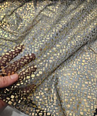 Altın Duvar Baskılı Siyah Tül Kumaş |  R1-23