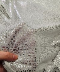 Gümüş Varak Duvar Desen Delikli Süprem Kumaş | B-3