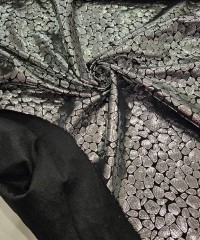 Gümüş Varak Mozaik Desen İnce Siyah Süprem Kumaş | B-10