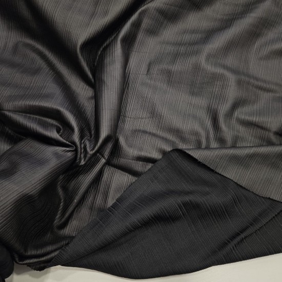 Siyah Suni Deri Görünümlü Desen Ribana Görünümlü Parça Kumaş