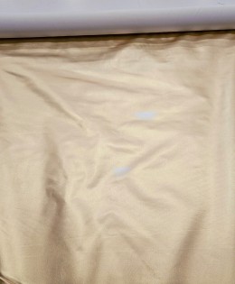 Altın Renk Kaplama Baskı Beyaz Zemin İnterlok Parça Kumaş