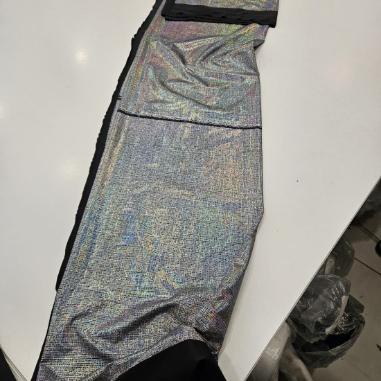 Siyah Zemin Parça Kumaş Üstü Gümüş Kaplama