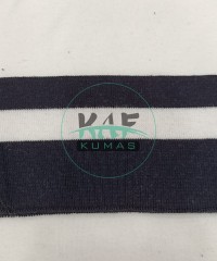 Beyaz Şerit Siyah Yaka