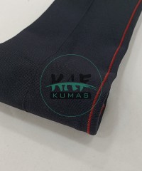 Kırmızı Çizgili Siyah Yaka