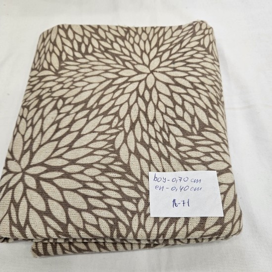 Jakarlı Parça Kumaş | 70x40 cm | 16-71