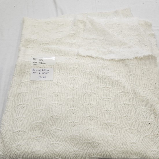 Jakarlı Parça Kumaş | 75x140 cm | 11-24