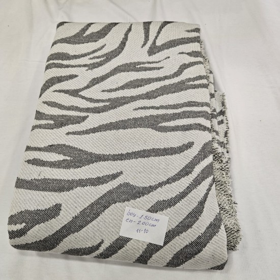 Jakarlı Parça Kumaş | 150x200 cm | 11-10