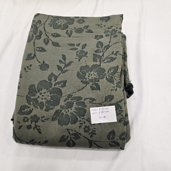 Jakarlı Parça Kumaş | 180x180 cm | 11-5