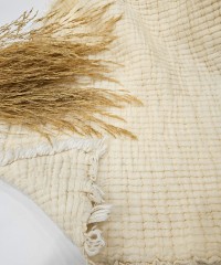 7 Katlı Krem Çift Taraflı Dolgulu Çift Kişilik Müslin Battaniye | 230 x 240 cm 7 Katlı Krem Çift Taraflı Dolgulu Çift Kişilik Müslin Battaniye | 230 x 240 cm