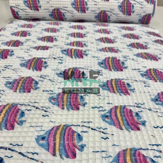 Baskılı Büyük Kareli Waffle Pike Kumaş | 100% Pamuk | Balıklar